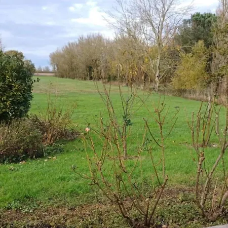 Maison Calme Au Bord De L'eau *