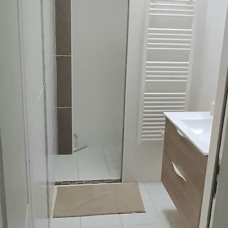 Дом отдыха Maison Calme Au Bord De L'eau